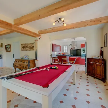 Maison Marine With Private Garden - Happy Rentals Будинок відпочинку