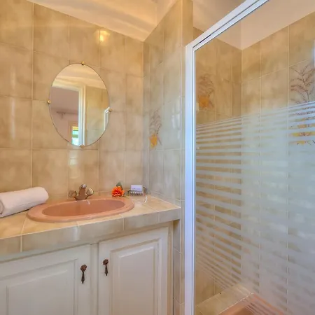 Maison Marine With Private Garden - Happy Rentals Антіб