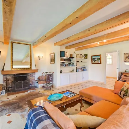 Maison Marine With Private Garden - Happy Rentals Будинок відпочинку Антіб