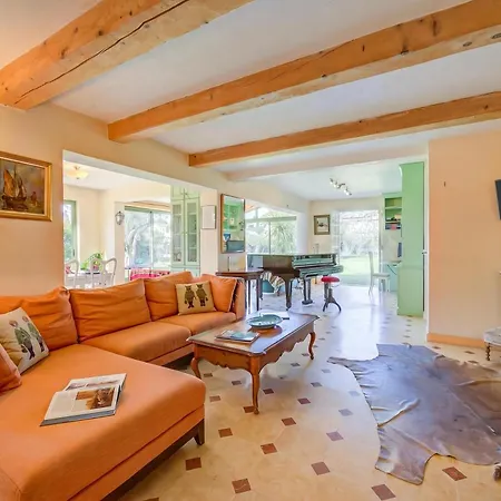 Будинок відпочинку Maison Marine With Private Garden - Happy Rentals Антіб