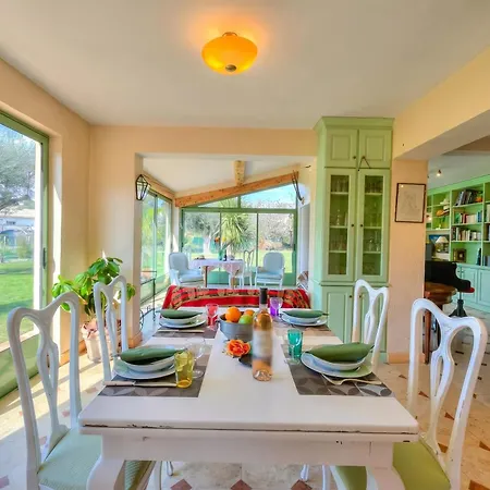 Maison Marine With Private Garden - Happy Rentals Будинок відпочинку *