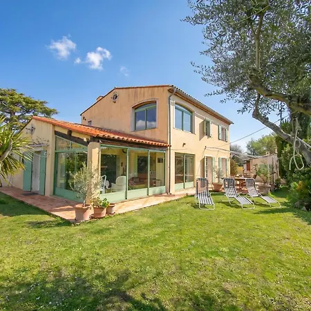 Maison Marine With Private Garden - Happy Rentals Будинок відпочинку Антіб
